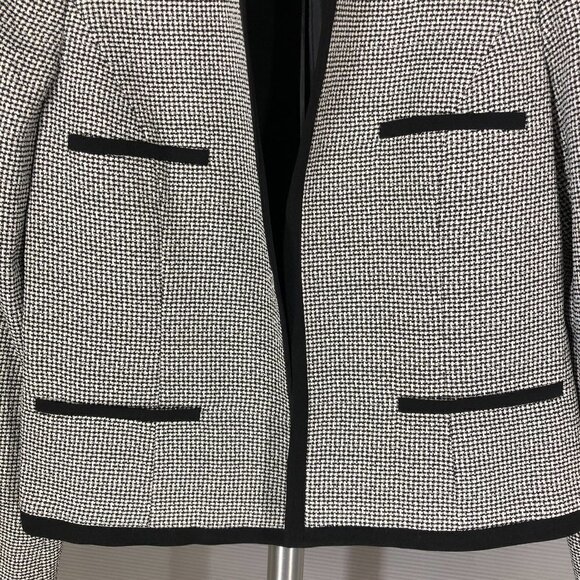 Kasper Black White Tweed Jewel Neck Blazer Sz 10 - Picture 4 of 11